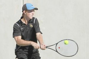 Tiger tennis falls short at region