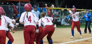 Hays softball run-rules Lobos 14-4