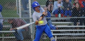 Lobo softball takes win against Westlake in extra innings