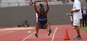 Lobo long jumper to make mark at state