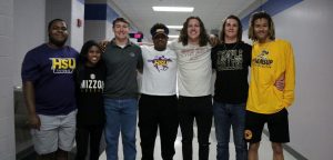 Lobos sign letters of intent