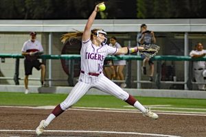 DS softball co-champs in 6A District 26