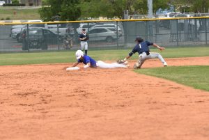Lobos ground Eagles in 7-1 win