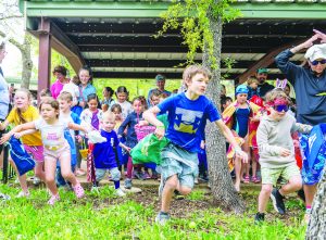 Egg-cited hunters abound at Springs Community Eggstravaganza