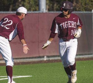 Dripping Springs Tigers top Georgetown East View Patriots